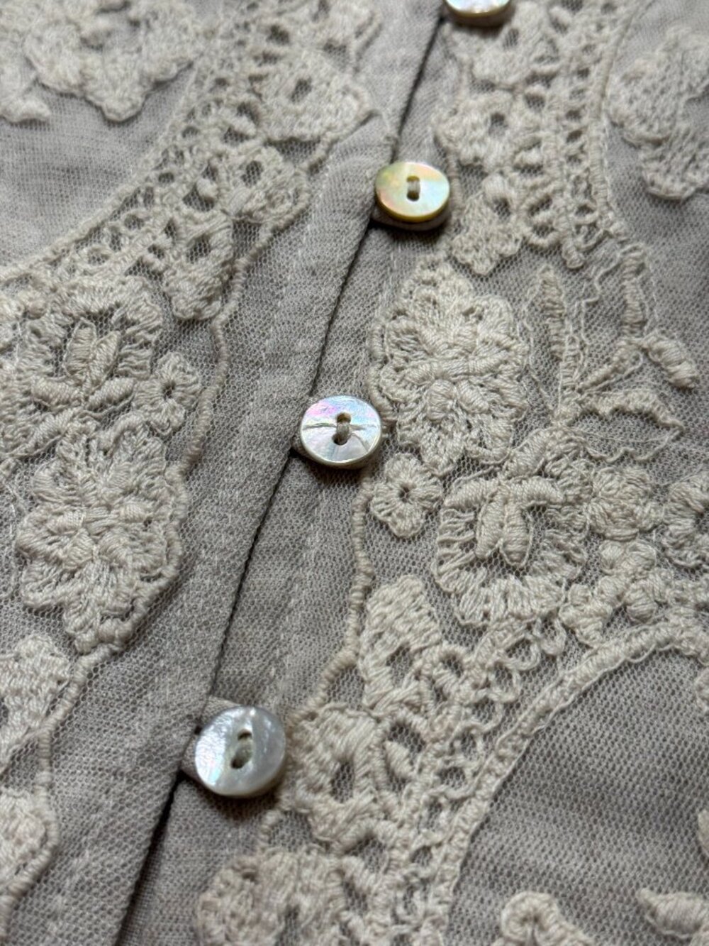 Soft Surroundings Embroidered Lace Button Down Tunic Linen Rayon Beige Relaxed - Picture 7 of 9